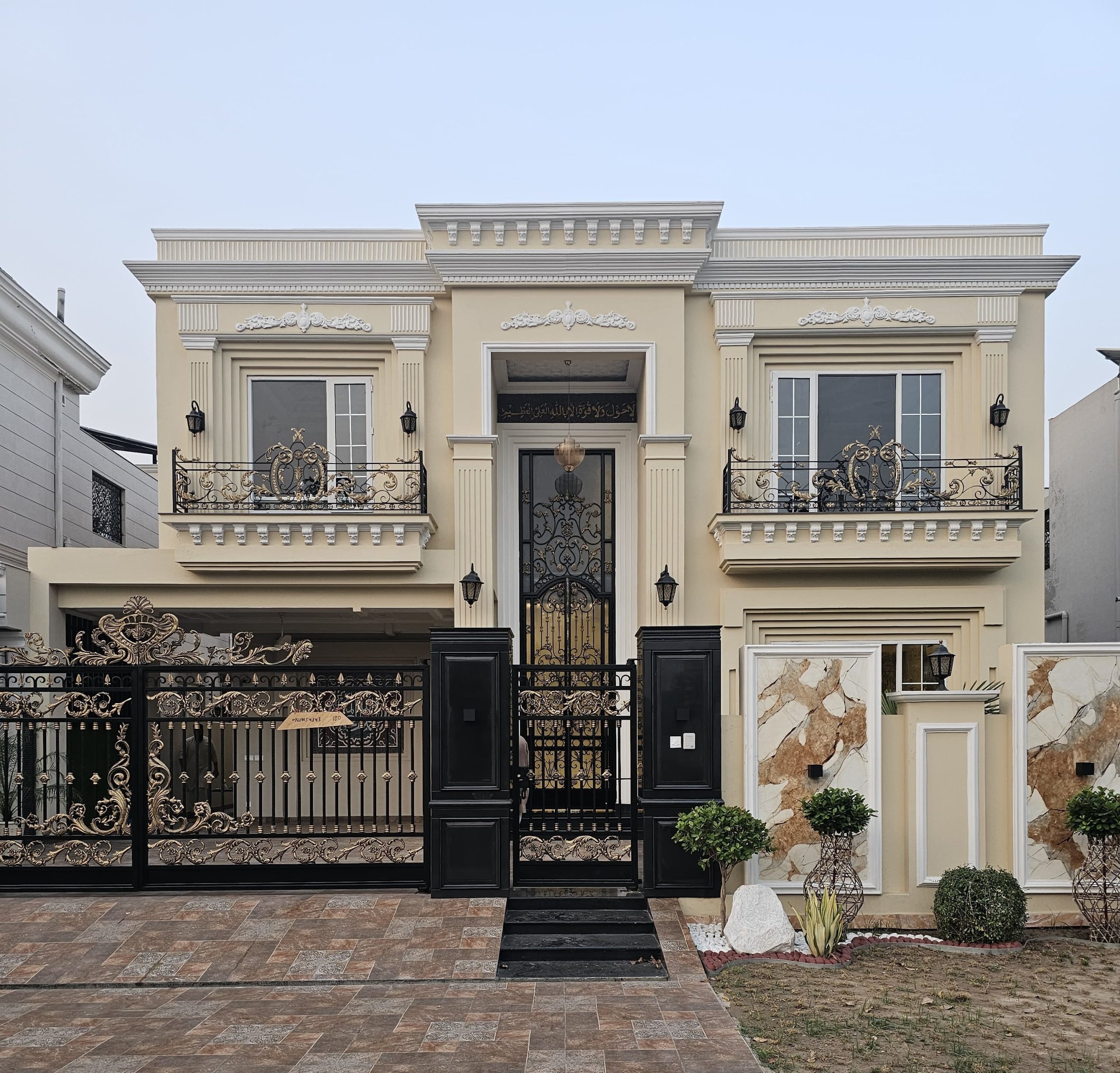1 KANAL SPANISH HOUSE AVAILABLE FOR SALE IN DHA PHASE 6 LAHORE